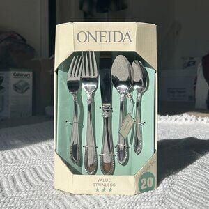 Oneida Stainless Steel Flatware Set